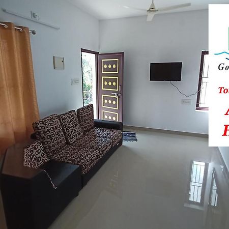 Space Villa Homestay Irimbranallur Bagian luar foto