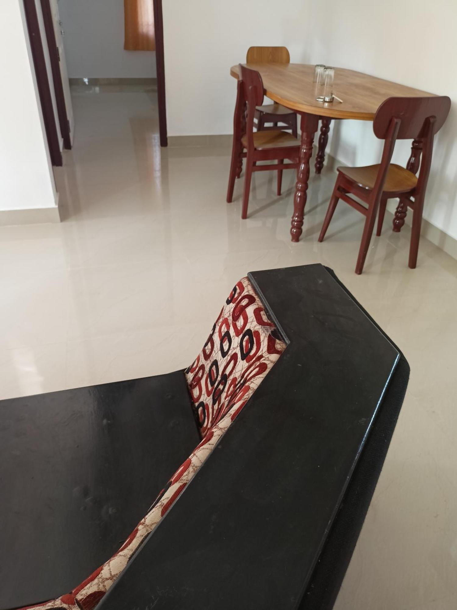 Space Villa Homestay Irimbranallur Bagian luar foto
